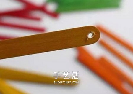 雪糕棒做纸扇子的方法 儿童手工纸扇的做法