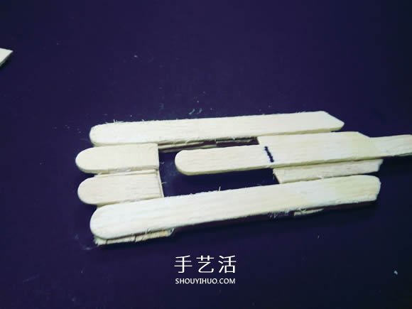 物理小制作：自制冰棍棒橡皮筋动力船的教程