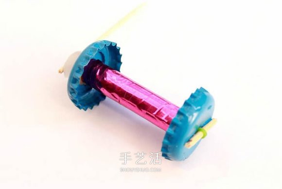 自制两轮橡皮筋动力车玩具的制作方法图解