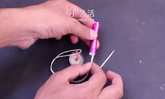 自制两轮橡皮筋动力车玩具的制作方法图解