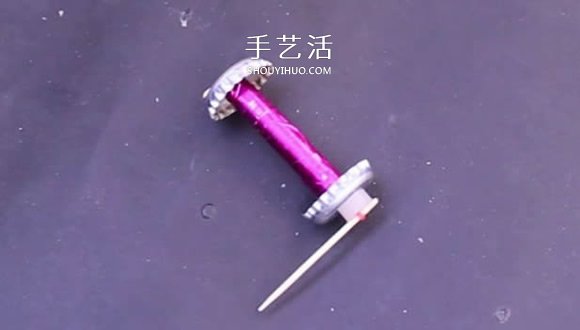 自制两轮橡皮筋动力车玩具的制作方法图解