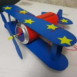 简单易拉罐废物利用 自制飞机模型的方法