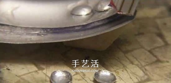 易拉罐做汽车步骤图解 易拉罐卡车DIY教程