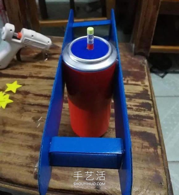 简单易拉罐废物利用 自制飞机模型的方法 