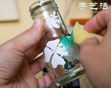玻璃瓶变废为宝手工制作精致花瓶