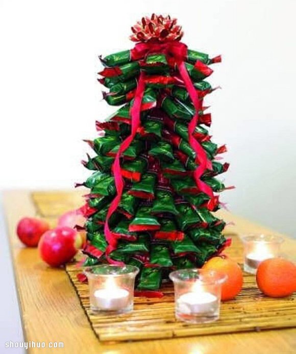 最受孩子欢迎的简单糖果圣诞树DIY手工制作