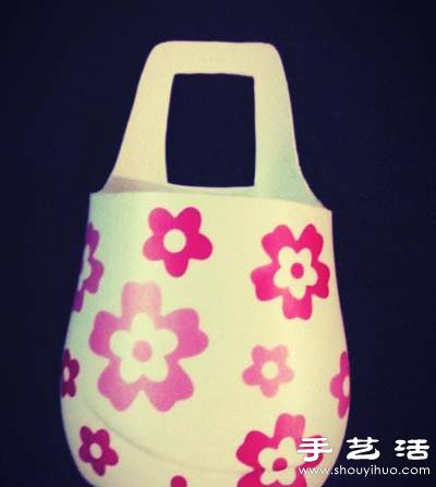 废弃的洗发水瓶/沐浴液瓶DIY收纳充电盒