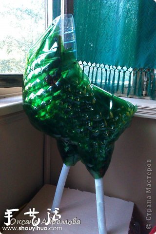 废弃塑料瓶DIY制作大公鸡的教程