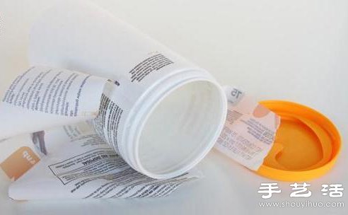 塑料瓶+木板 废物利用手工制作收纳壁挂