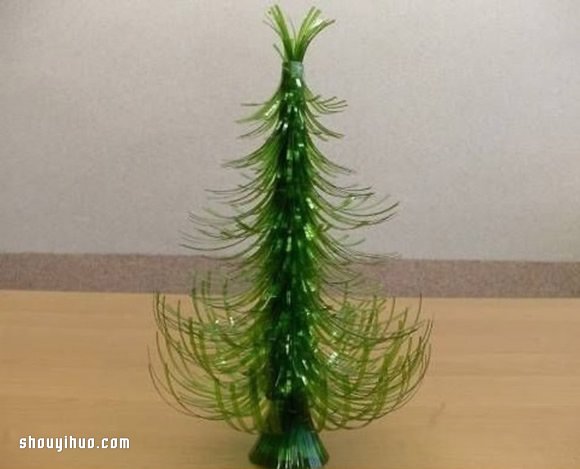 雪碧瓶子制作圣诞树的方法图解教程