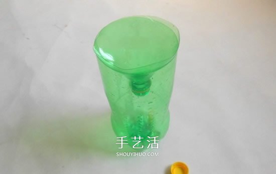 雪碧瓶子制作捕鱼器 儿童自制捕鱼器的教程