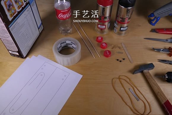 可乐瓶科技小制作 DIY橡皮筋动力飞机的方法