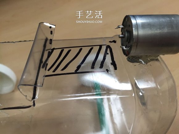 自制电动风力车玩具的制作方法教程