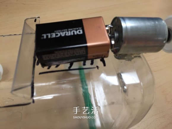 自制电动风力车玩具的制作方法教程