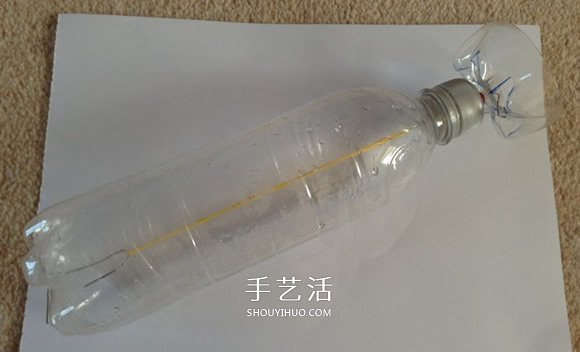 用塑料瓶做潜水艇玩具的方法