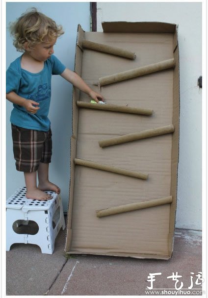 废旧纸箱手工DIY孩子们的玩具世界