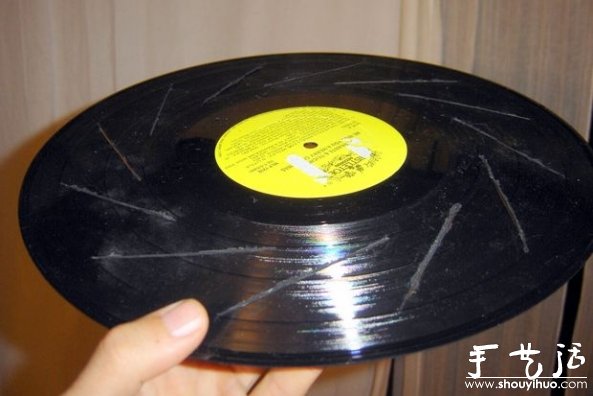 黑胶唱片手工DIY时尚果盘的教程