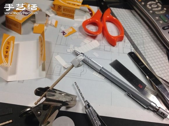 纸盒子手工制作可以变形的擎天柱模型玩具