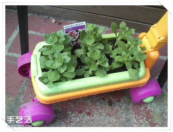 铁架DIY花盆架子图解 旧玩具废物利用做花盆架