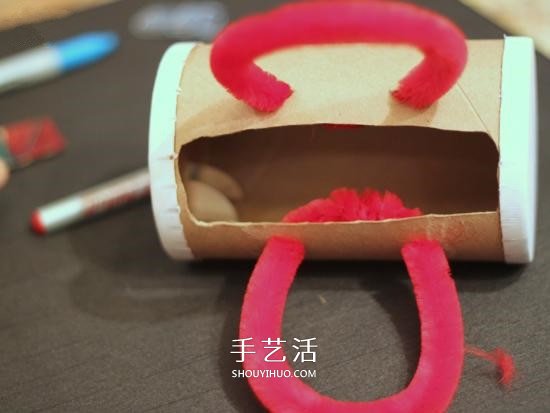 幼儿玩具包包的做法 废纸盒制作手提包玩具