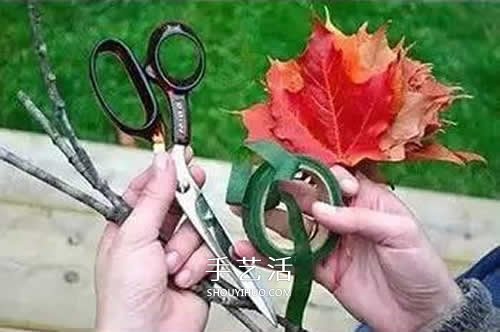 落叶制作玫瑰花图解 枫叶玫瑰花的做法步骤