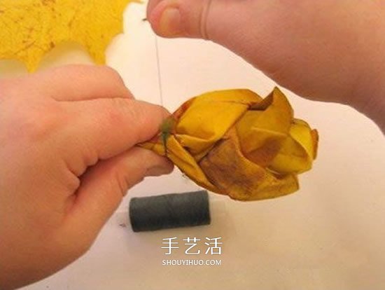枫叶手工制作玫瑰花苞 树叶玫瑰花苞的做法