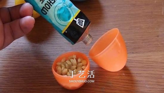 扭蛋废物利用制作不倒翁 自制简易不倒翁的方法