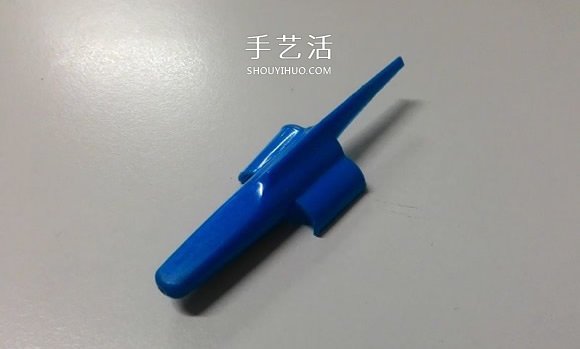 圆珠笔帽手工制作直升飞机模型的方法