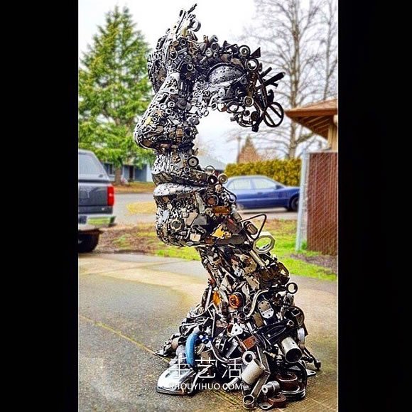 螺栓等废金属再利用 制作真人大小动物雕塑