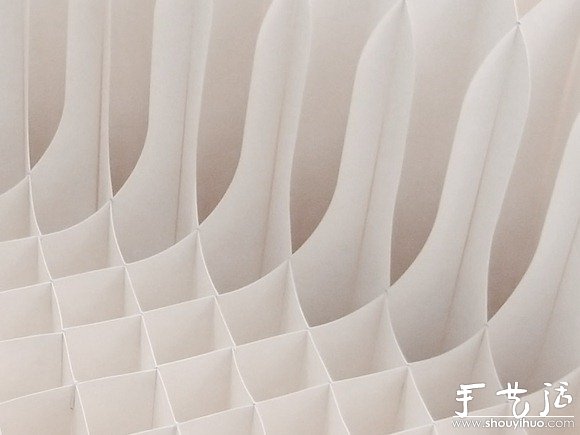 纸片制作的椅子