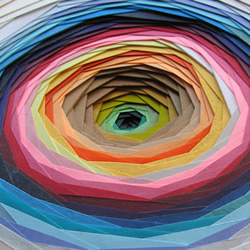 彩色卡纸层层堆叠 DIY梦幻般的纸雕艺术