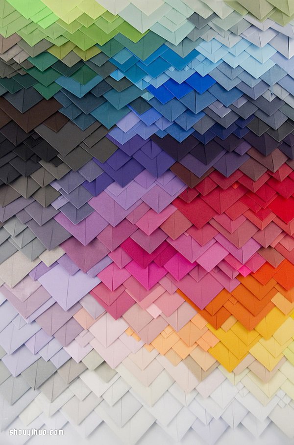 彩色卡纸层层堆叠 DIY梦幻般的纸雕艺术