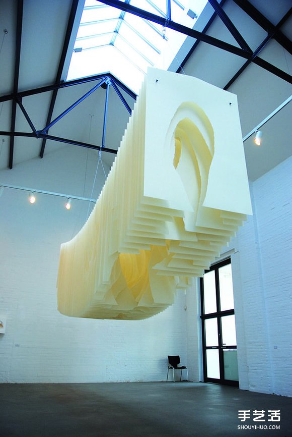 白纸搭配暖色调光线 DIY神秘的3D纸雕艺术品