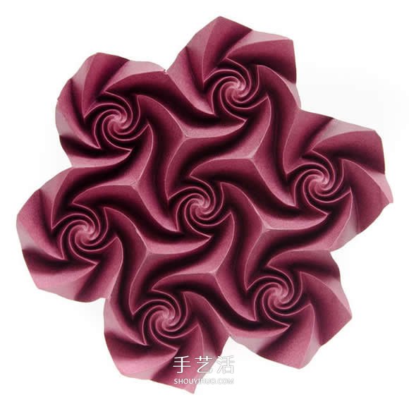 结合日本药玉与数学几何之美 立体纸球花艺术