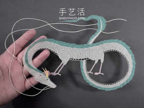 单张纸上雕刻！具有惊人细节的纸雕作品