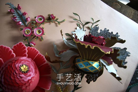 纸雕艺术家打造如宝石般的手工3D纸花卉