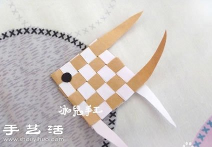 纸张编织手工制作热带鱼