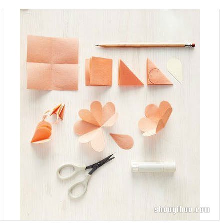 花瓣贺卡的制作方法 手工剪纸制作花瓣贺卡