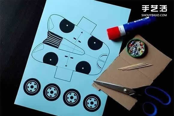 幼儿园卡通剪纸小汽车 卡纸简单制作小汽车图解