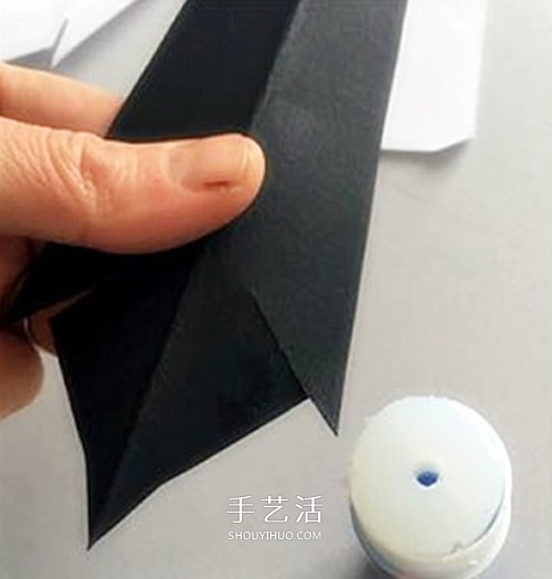 冬去春至燕归来！卡纸手工制作立体衍纸的方法