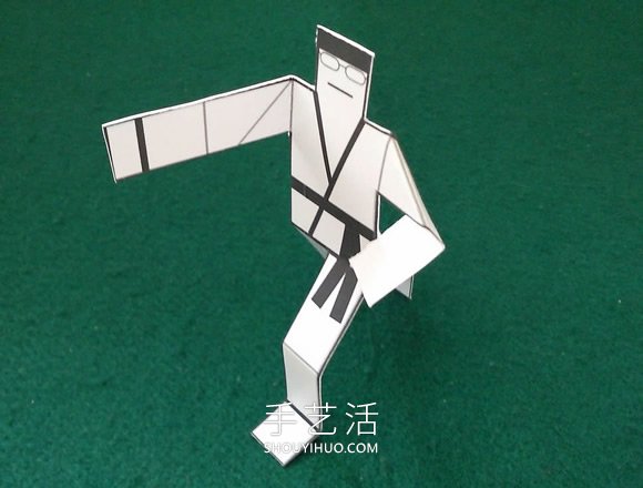 卡纸手工制作空手道纸人的做法附图纸下载