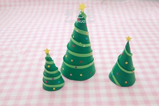 简单卡纸手工制作立体圣诞树的做法教程