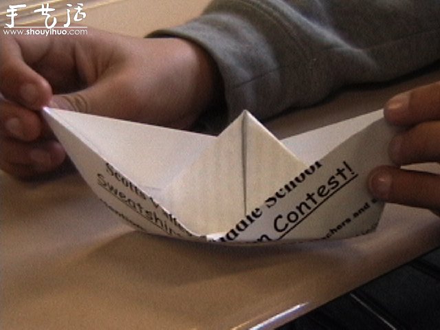 纸船的折纸方法