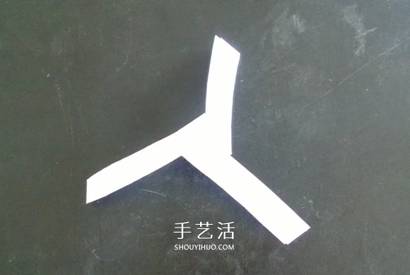 带螺旋桨的飞机折法 折纸螺旋桨飞机方法图解