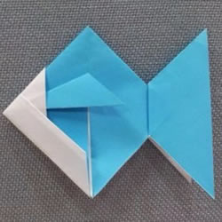 热带小鱼的折法图解 手工折纸热带鱼步骤