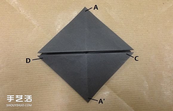 小动物折纸步骤图 用纸折小动物的方法图解