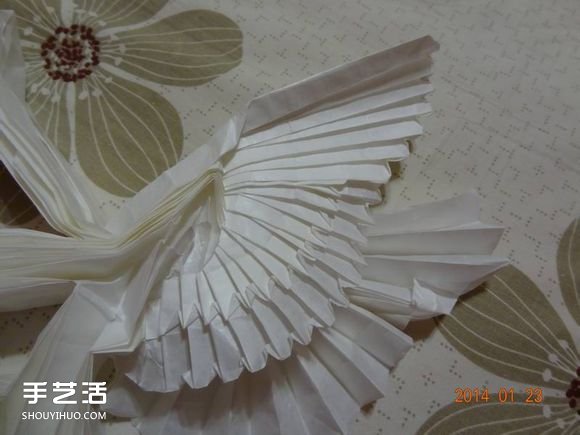 纸鹤的折法步骤图解 手工折纸鹤的方法教程
