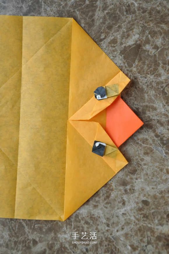 手工折纸大黄鸭的步骤 黄色鸭子的折法图解
