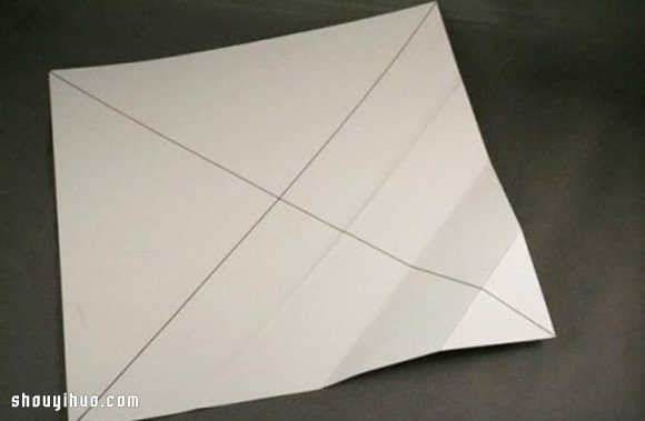 礼物包装盒折法图解 手工折纸包装纸盒方法