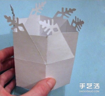 圣诞节礼盒包装制作 漂亮雪花纸盒的折法图解